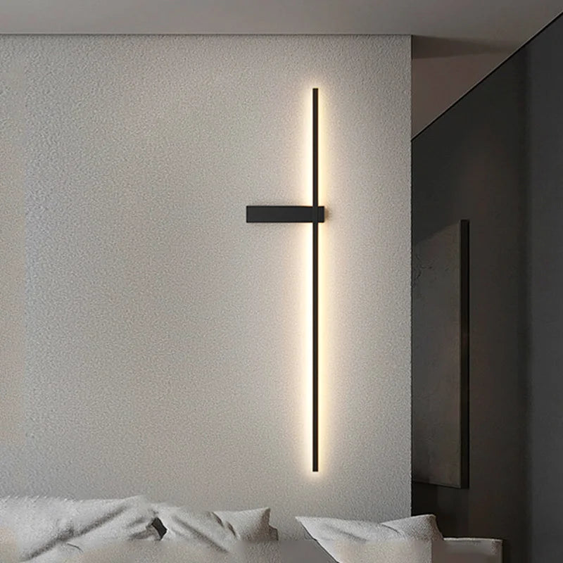 Czarna lampa ścienna, nowoczesna minimalistyczna do sypialni